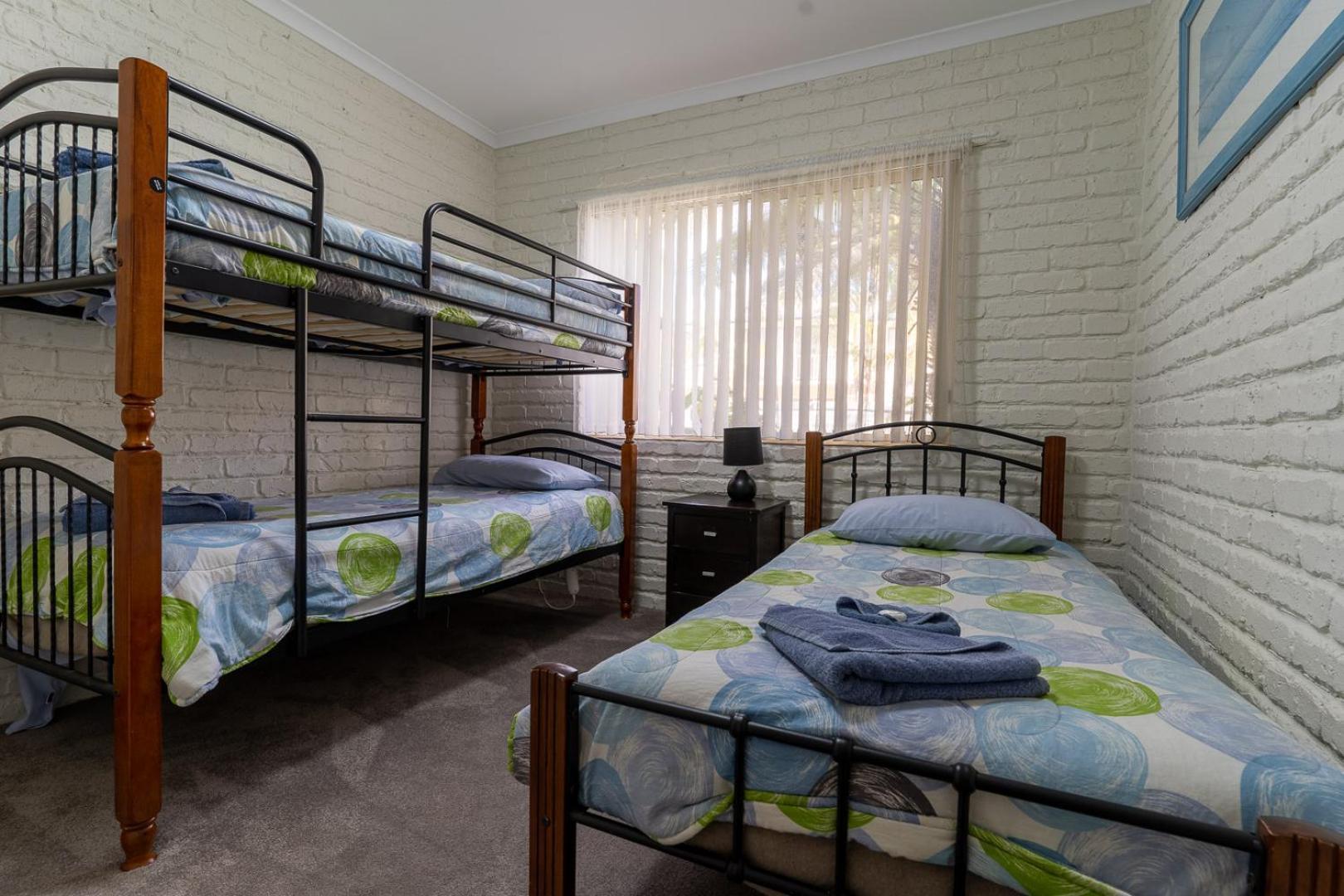 Beachfront Apartments Merimbula Ngoại thất bức ảnh